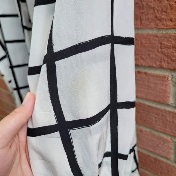 Women's Black and White Checkered Top - Picture 6 of 7
